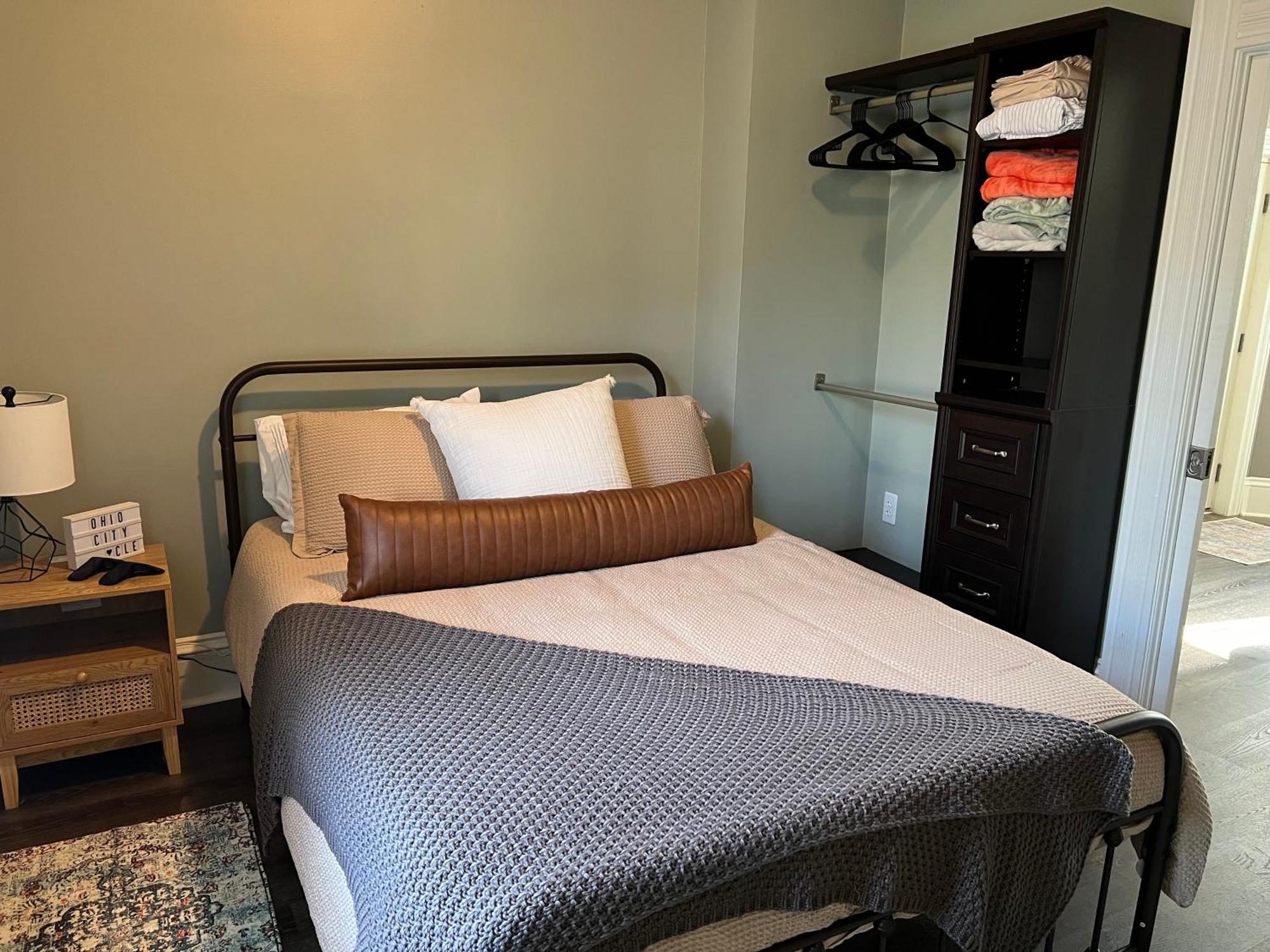 Ohio Gem Apartment *